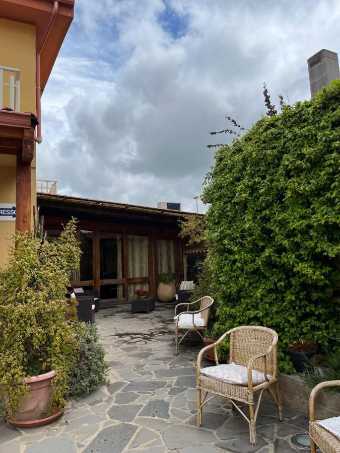 Agriturismo La Cantina Baratili San Pietro ภายนอก รูปภาพ
